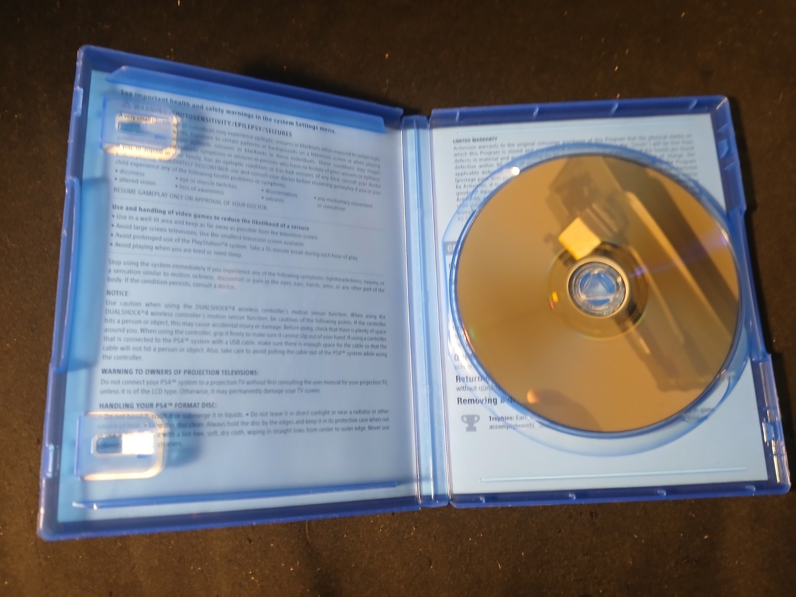 Call of Duty Modern Warfare PS4 PlayStation 4 Excellent Condition Activision COD