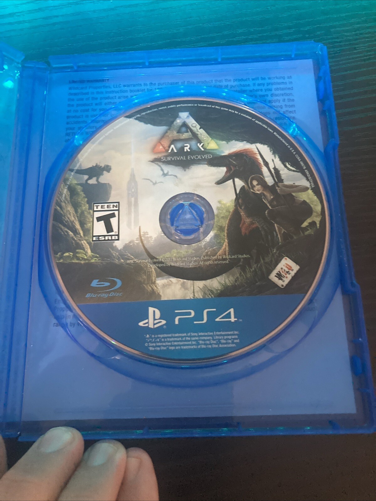 Studio Wildcard Ark: Survival Evolved (Sony PlayStation 4, 2017)
