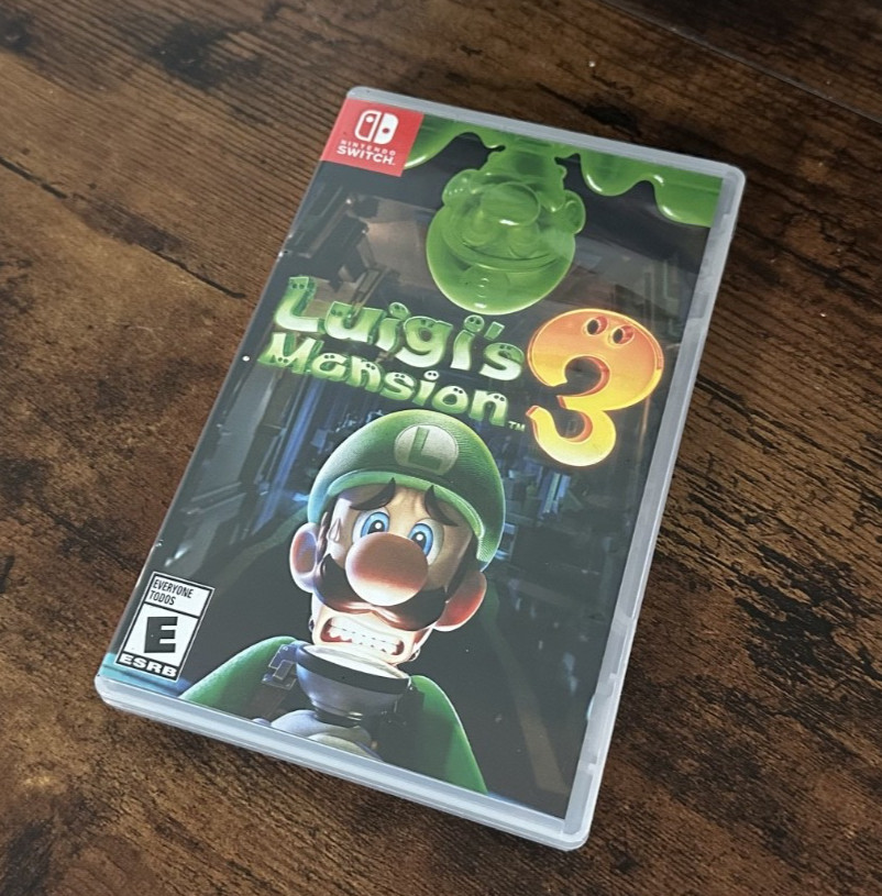 Luigi’s Mansion 3 Nintendo Switch PRE-OWNED