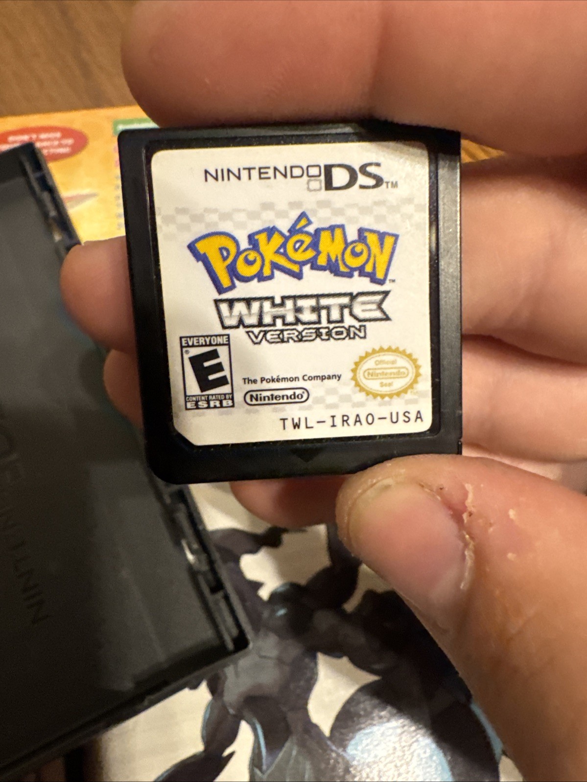 Pokemon White Version Nintendo DS 2011 Authentic Game Cartridge