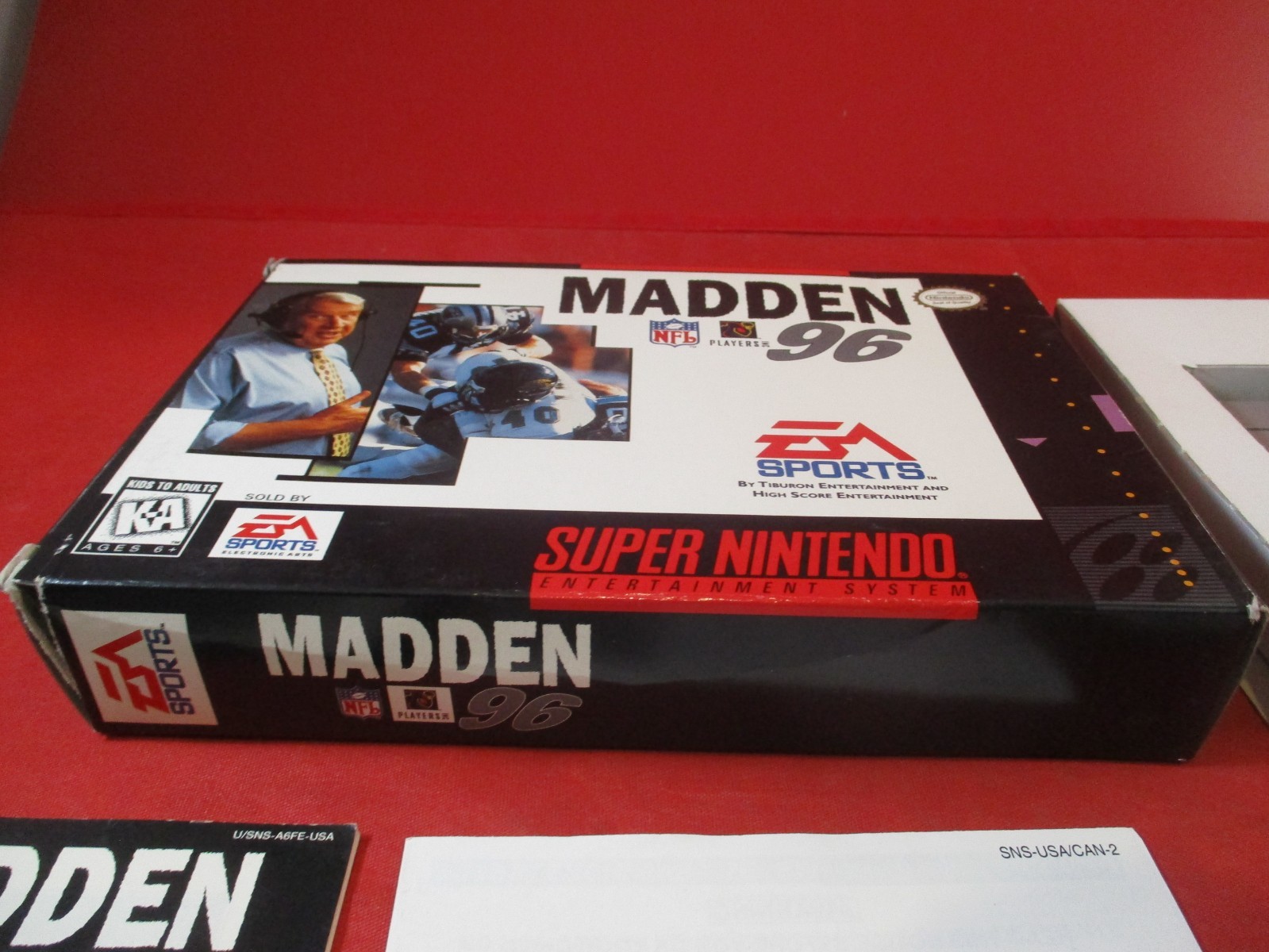 Madden 96 (Super Nintendo SNES) COMPLETE w/ Box manual game WORKS! 1996