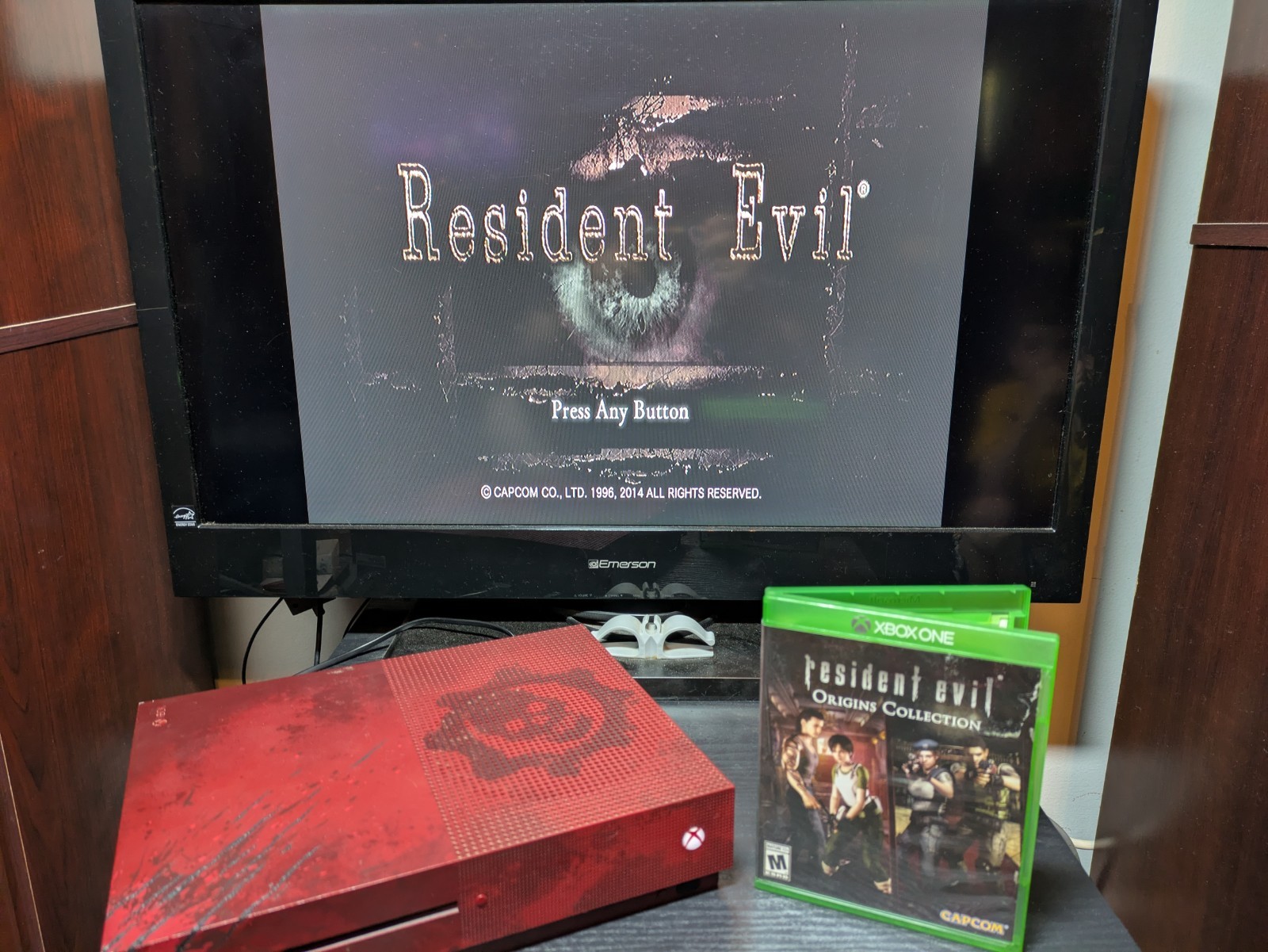 Resident Evil Origins Collection (Microsoft Xbox One, 2016) Tested Working