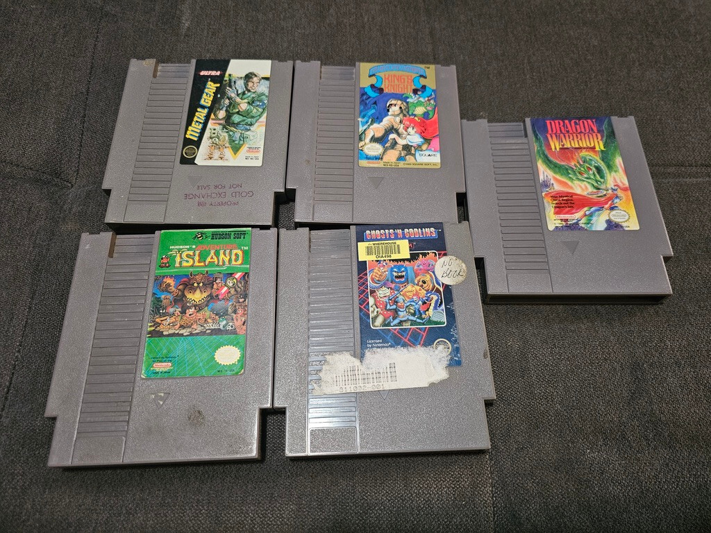 Lot of 5 Nintendo NES Games METAL GEAR, DRAGON WARRIOR, GHOST N GOBLINS,ADVENTUR