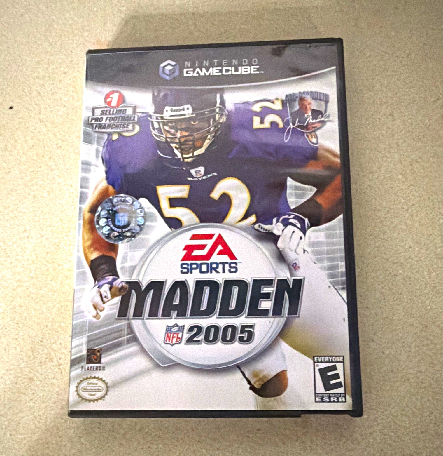 EA SPORTS Madden NFL 2005 (GameCube) 2004 E NTSC-U/C Manual Included