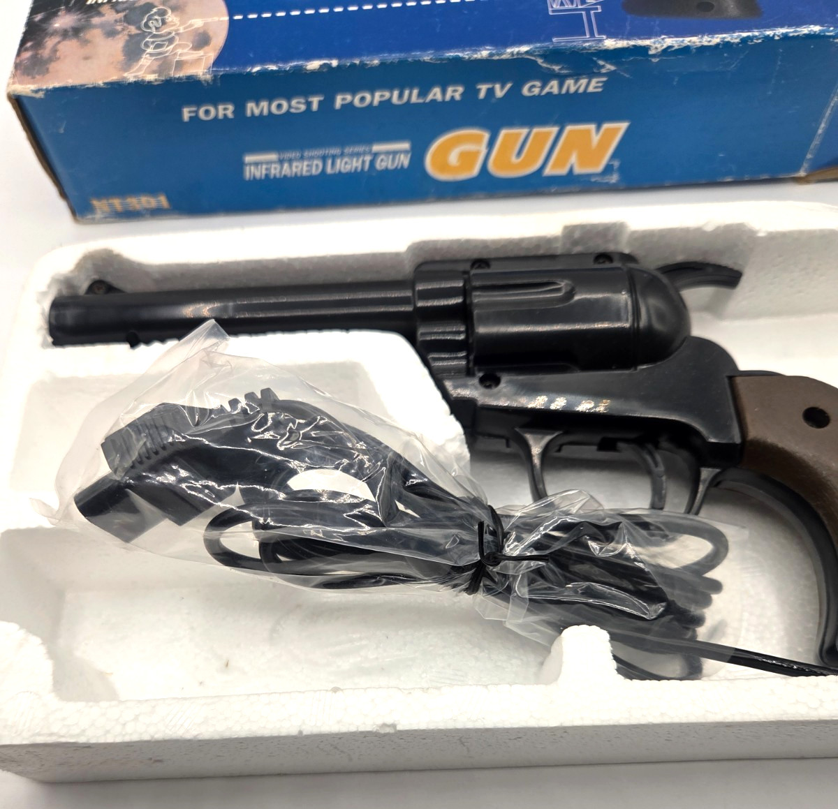RARE VTG Video Shooting Series Infrared Light Gun NT301 (Nintendo/Famicon?) READ