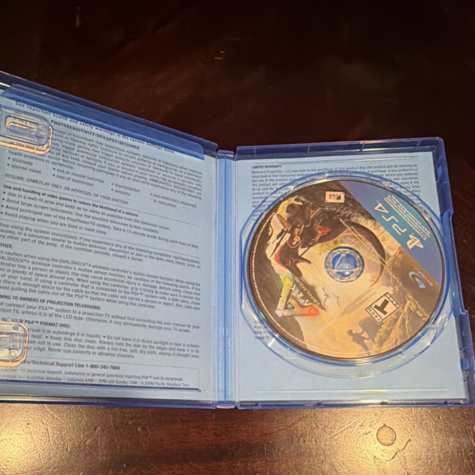 Studio Wildcard Ark: Survival Evolved PS4 Original Case
