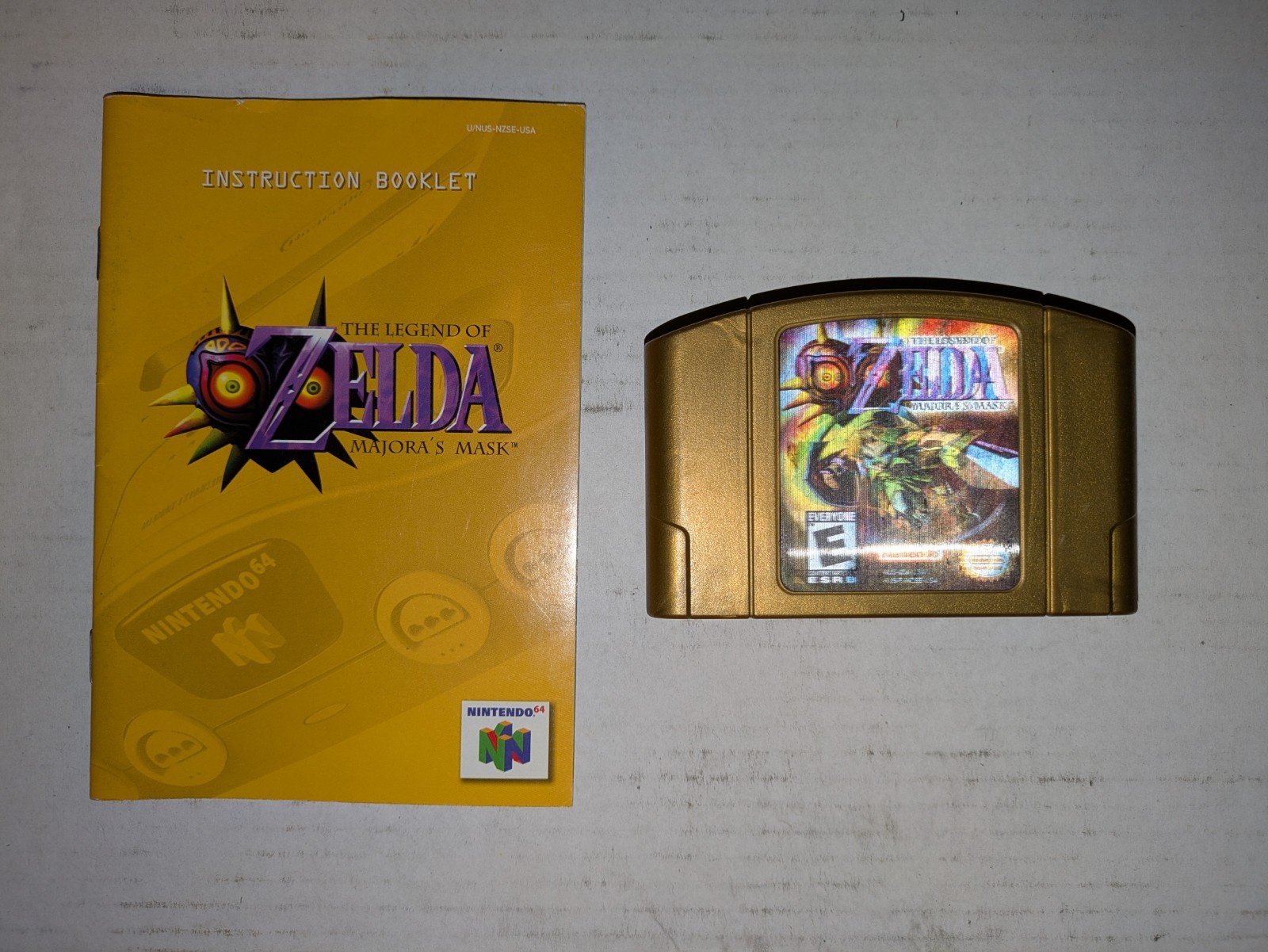 Legend Of Zelda Majora’s Mask N64 Gold Holograph Cartridge With Manual