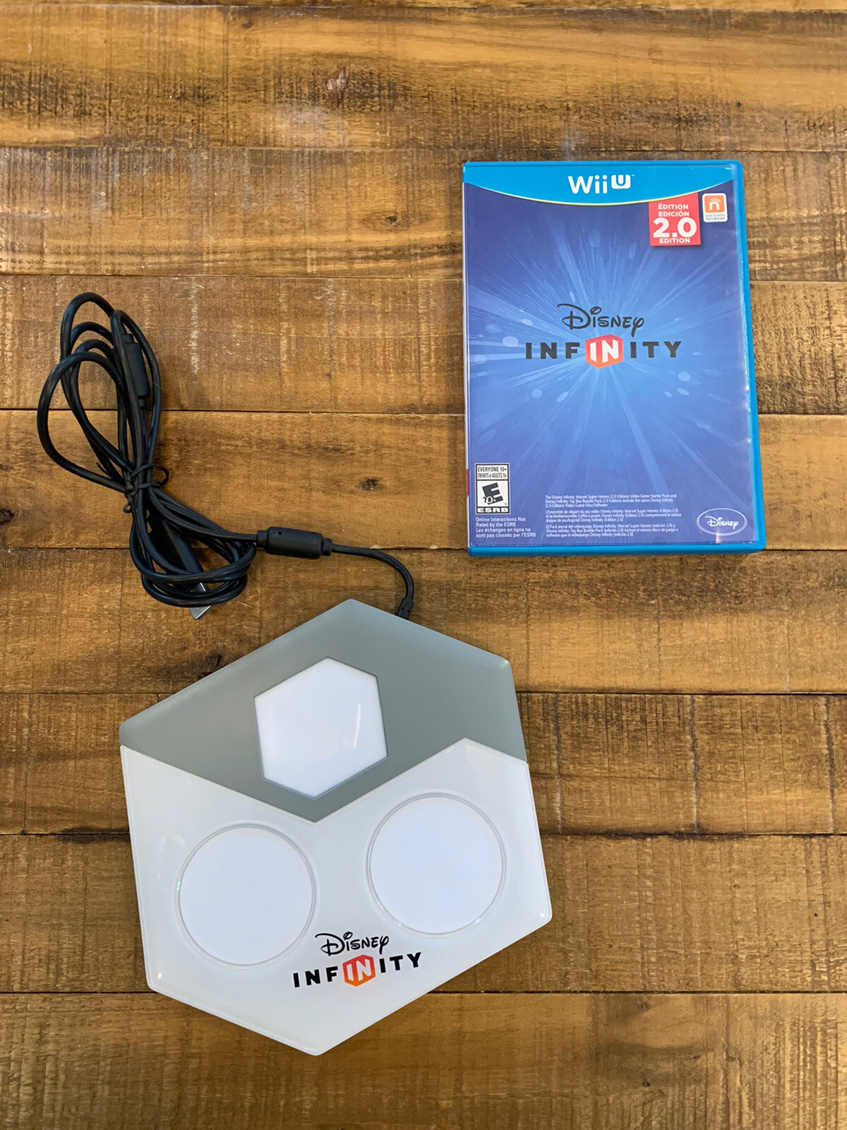Disney Infinity 2.0 Nintendo Wii U Game with USB Portal and Bonus Poster!