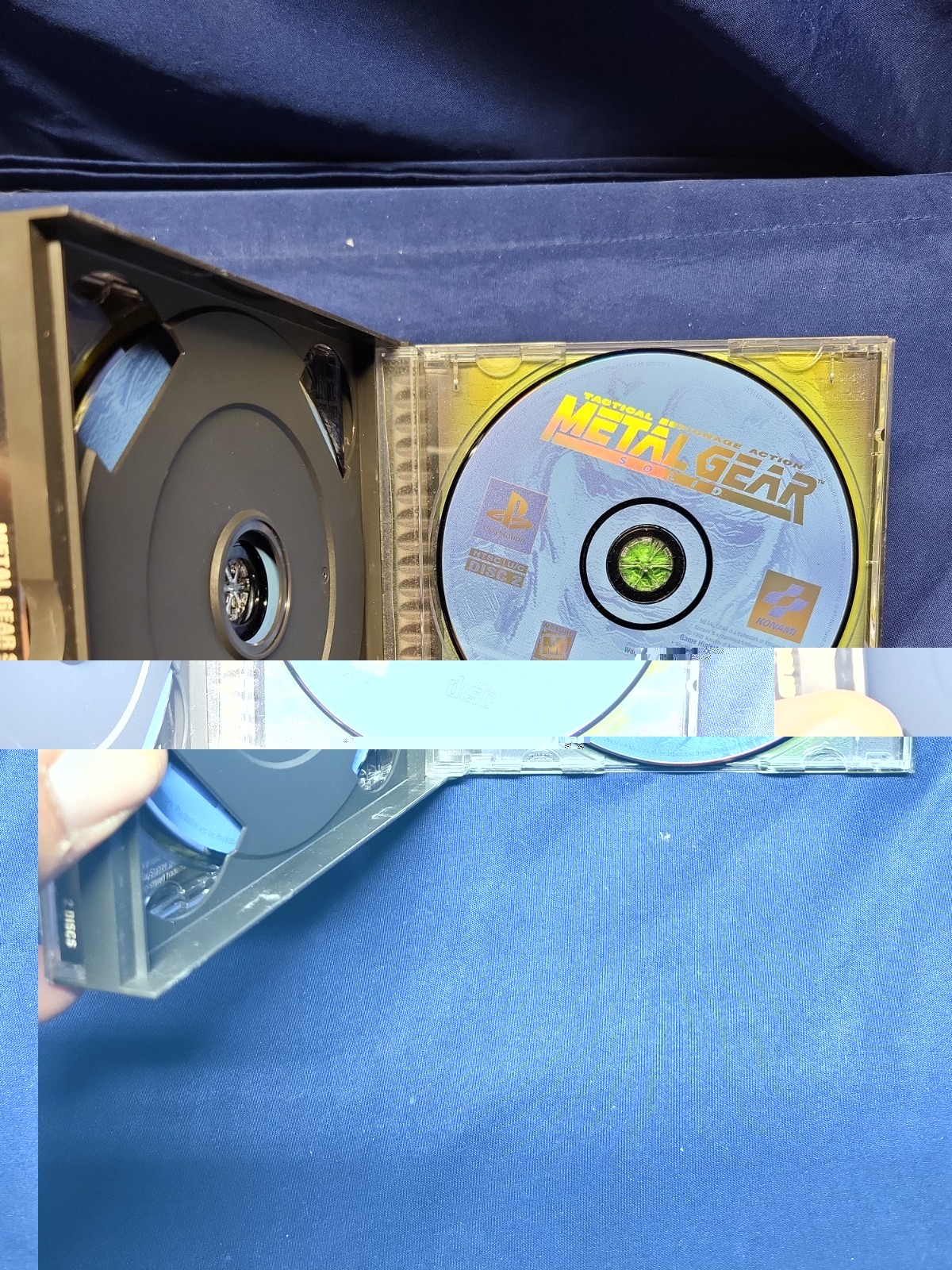 Metal Gear Solid 2-Disc Set Black Label – No Manual Sony PlayStation 1