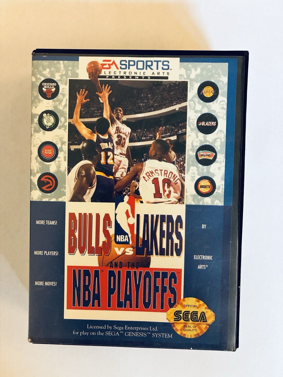 EA SPORTS Bulls vs Lakers and the NBA Playoffs Sega Genesis w/ Case, Manual 1991
