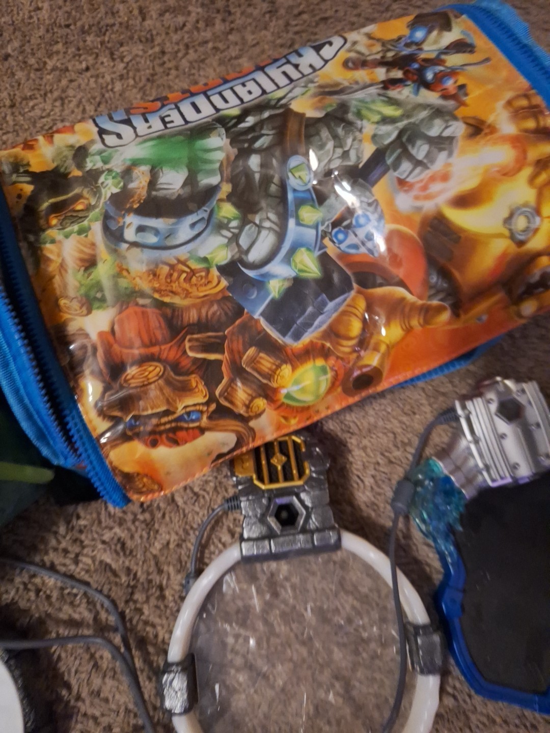 Miscellaneous Skylanders and Portals, Comes with bag. Will bargain