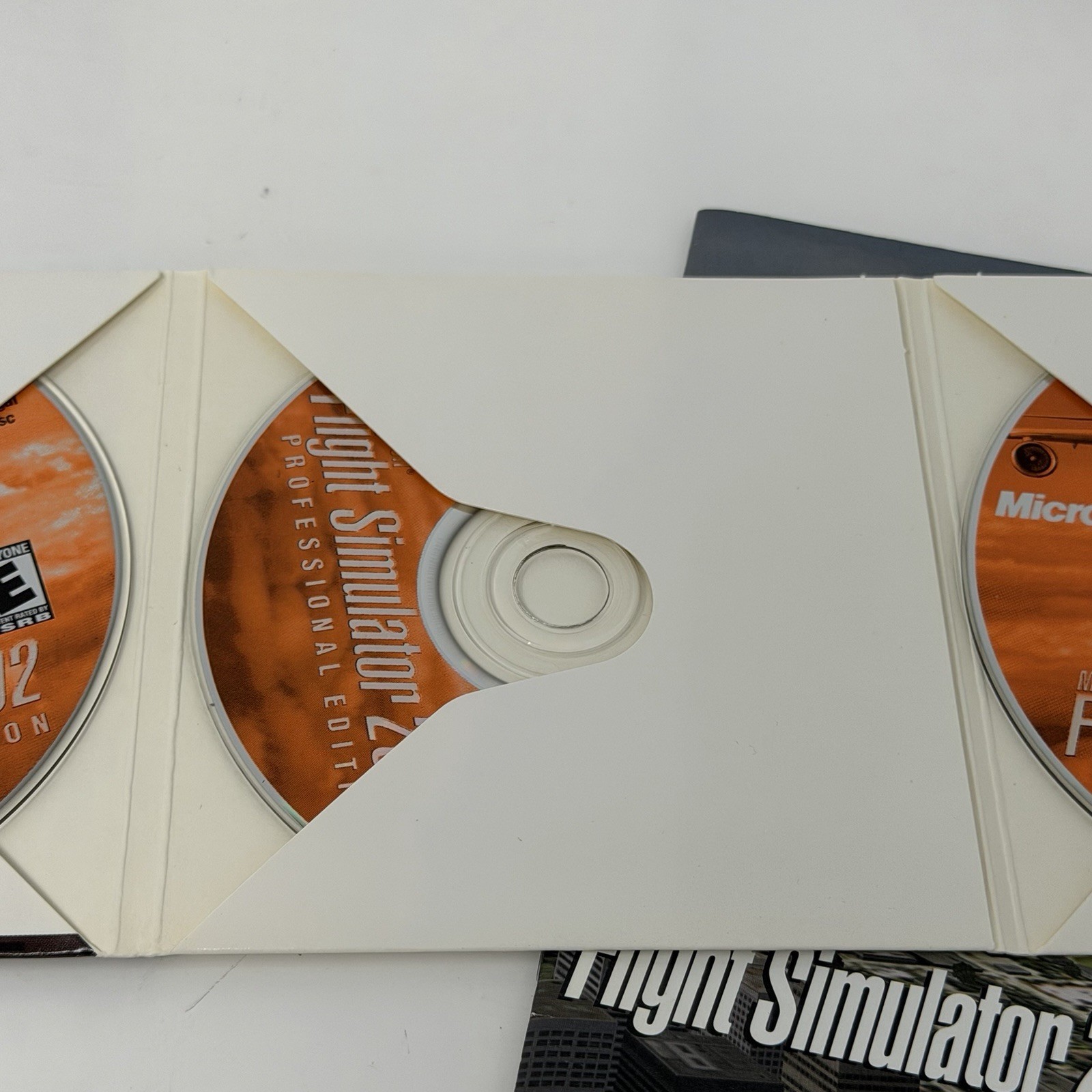 Microsoft Flight Simulator 2002 Professional Edition 3-Disc Set for PC