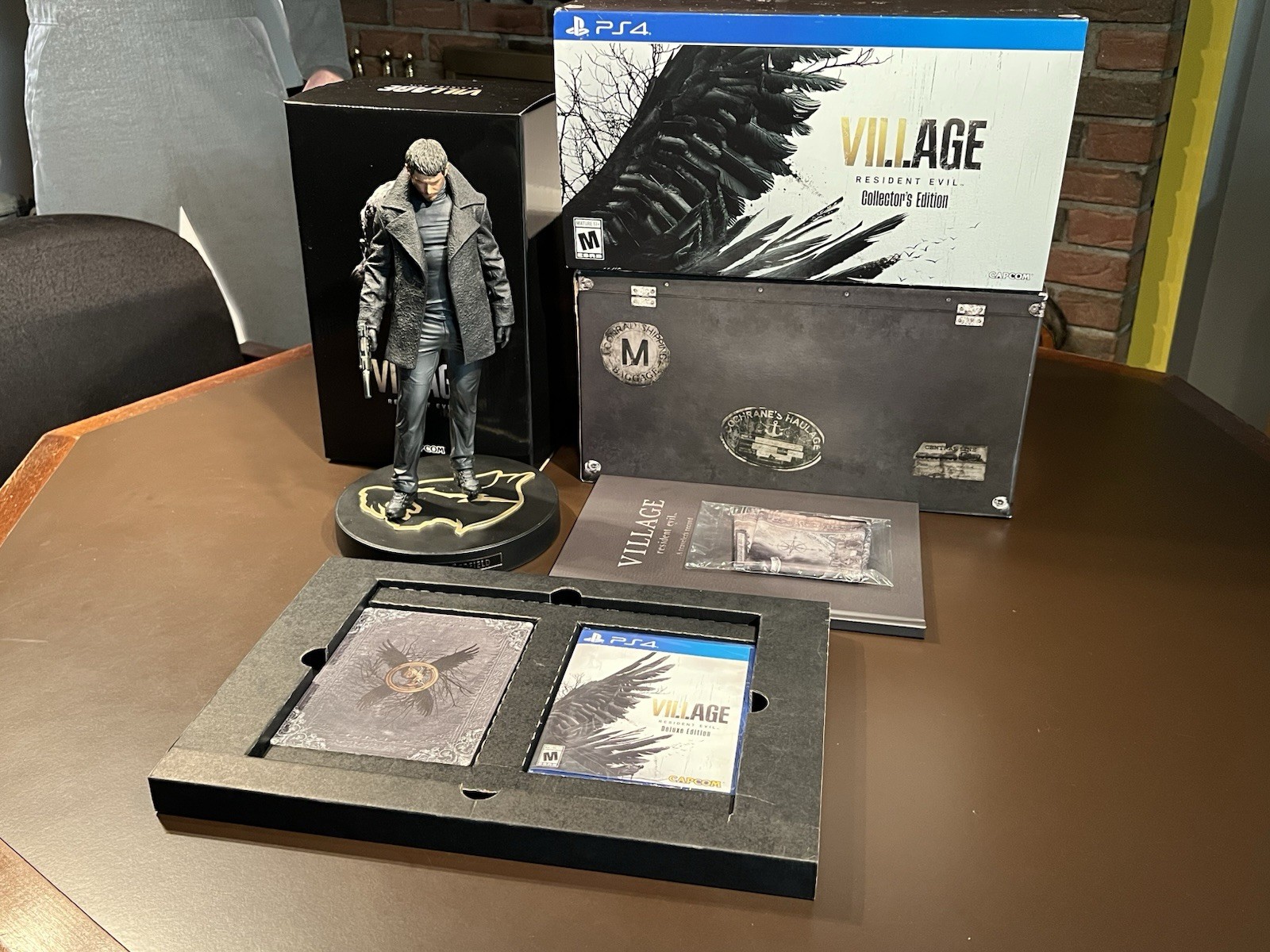 NEAR-MINT Resident Evil Village Collector’s Edition PS4 Game Sealed/All Items
