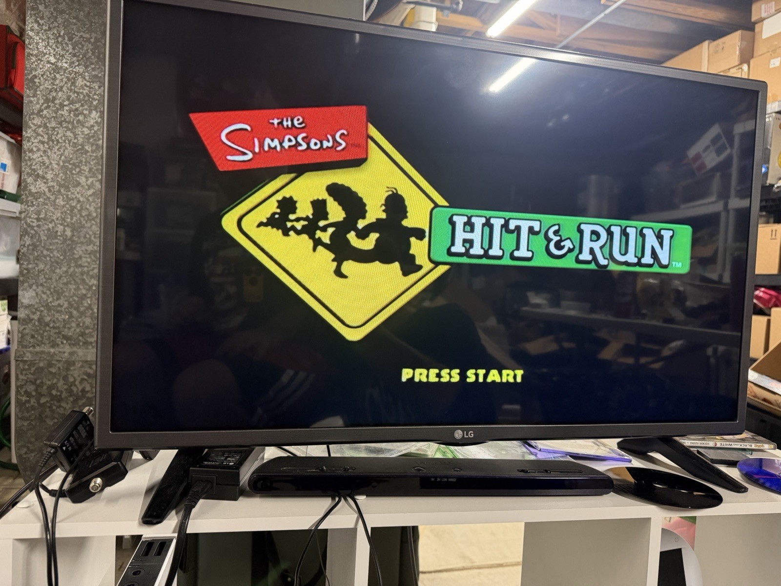 The Simpsons Hit and Run [Player’s Choice] (Nintendo GameCube, 2003). No manual.