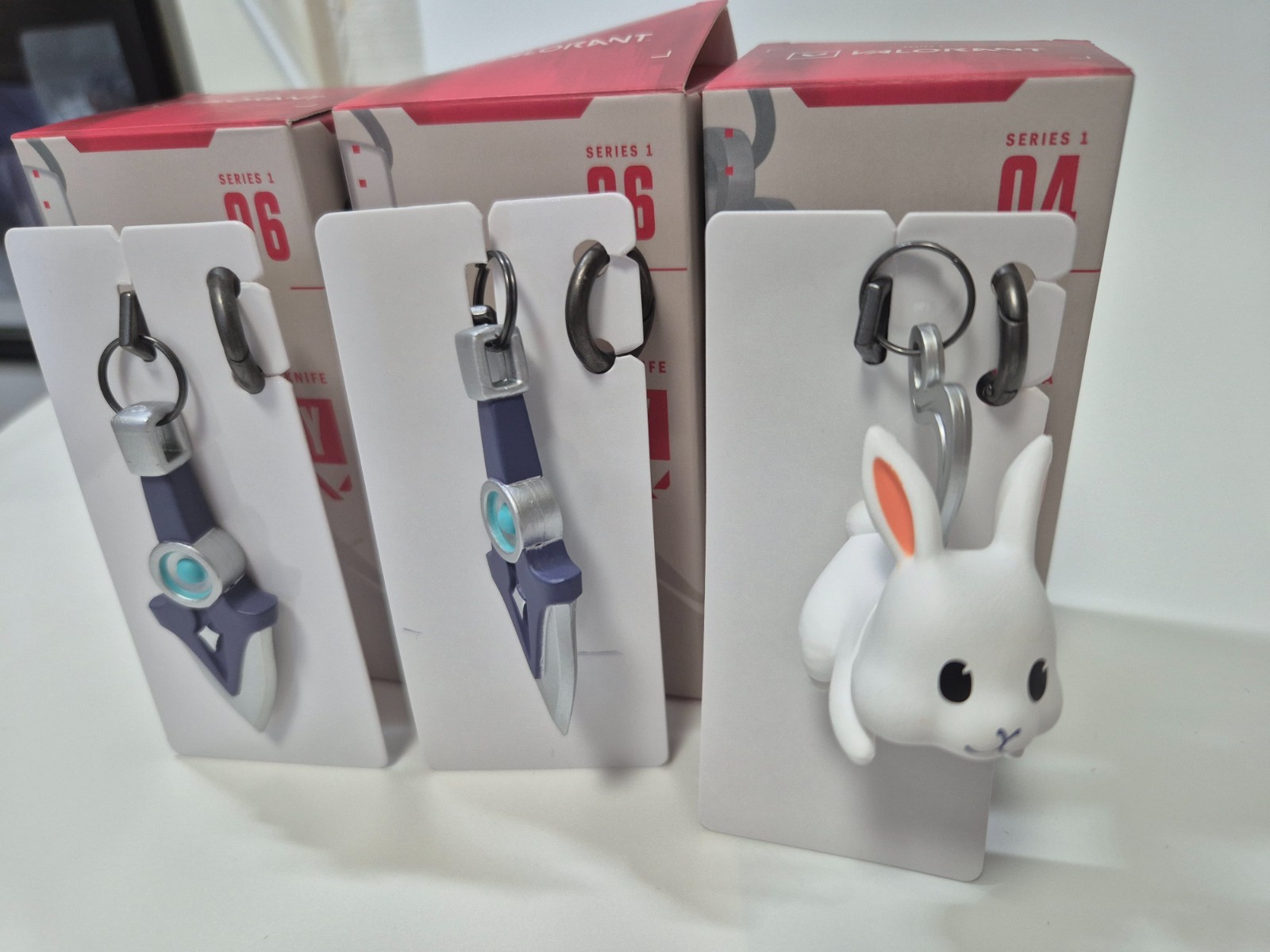 [3-Pack Set] Official Valorant Gun Buddy Series 1 – Pocket Knife & Luna Jett Toy