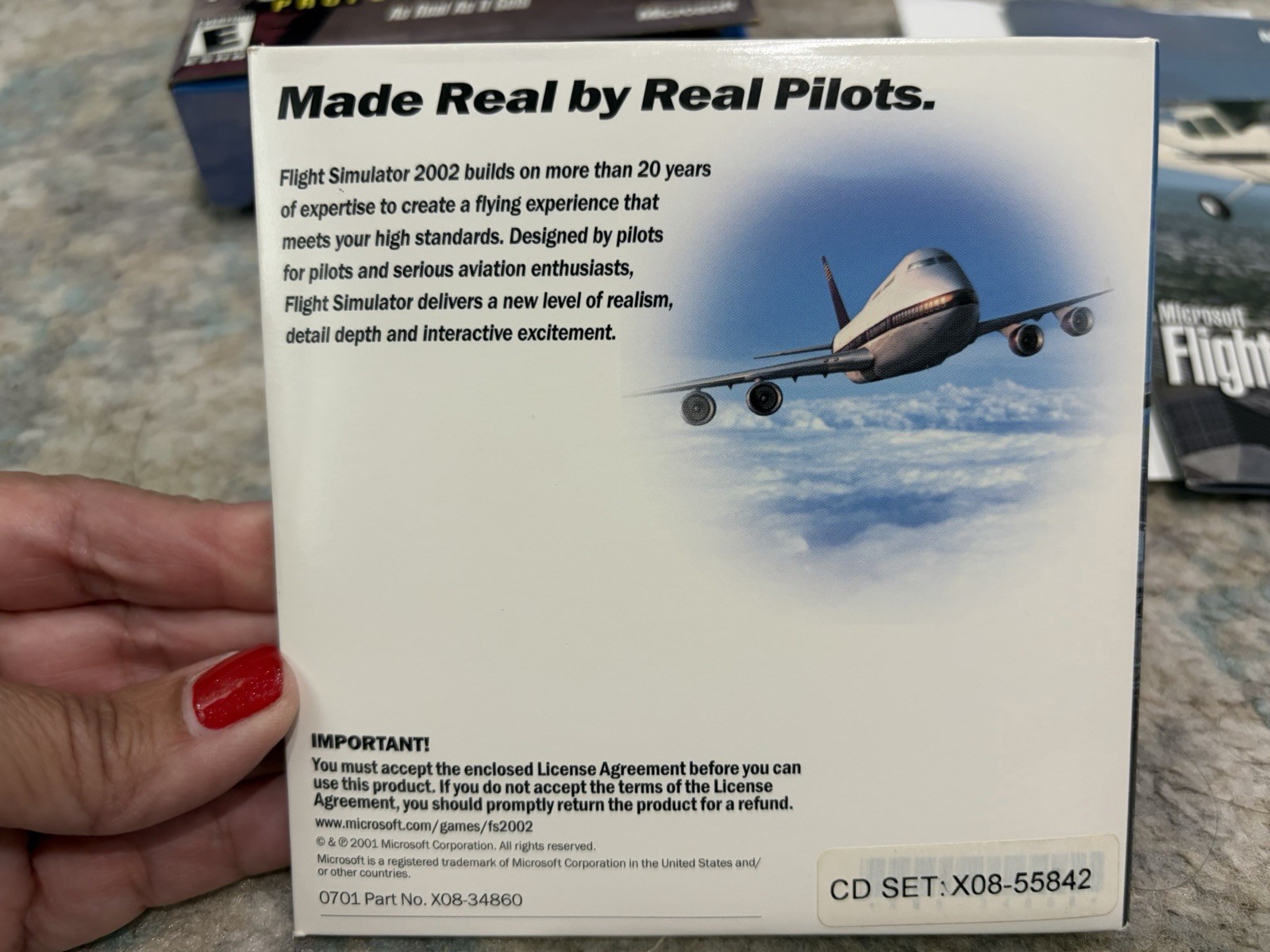 Microsoft Flight Simulator 2002 Professional Edition (Windows PC, 3-Disc Set)