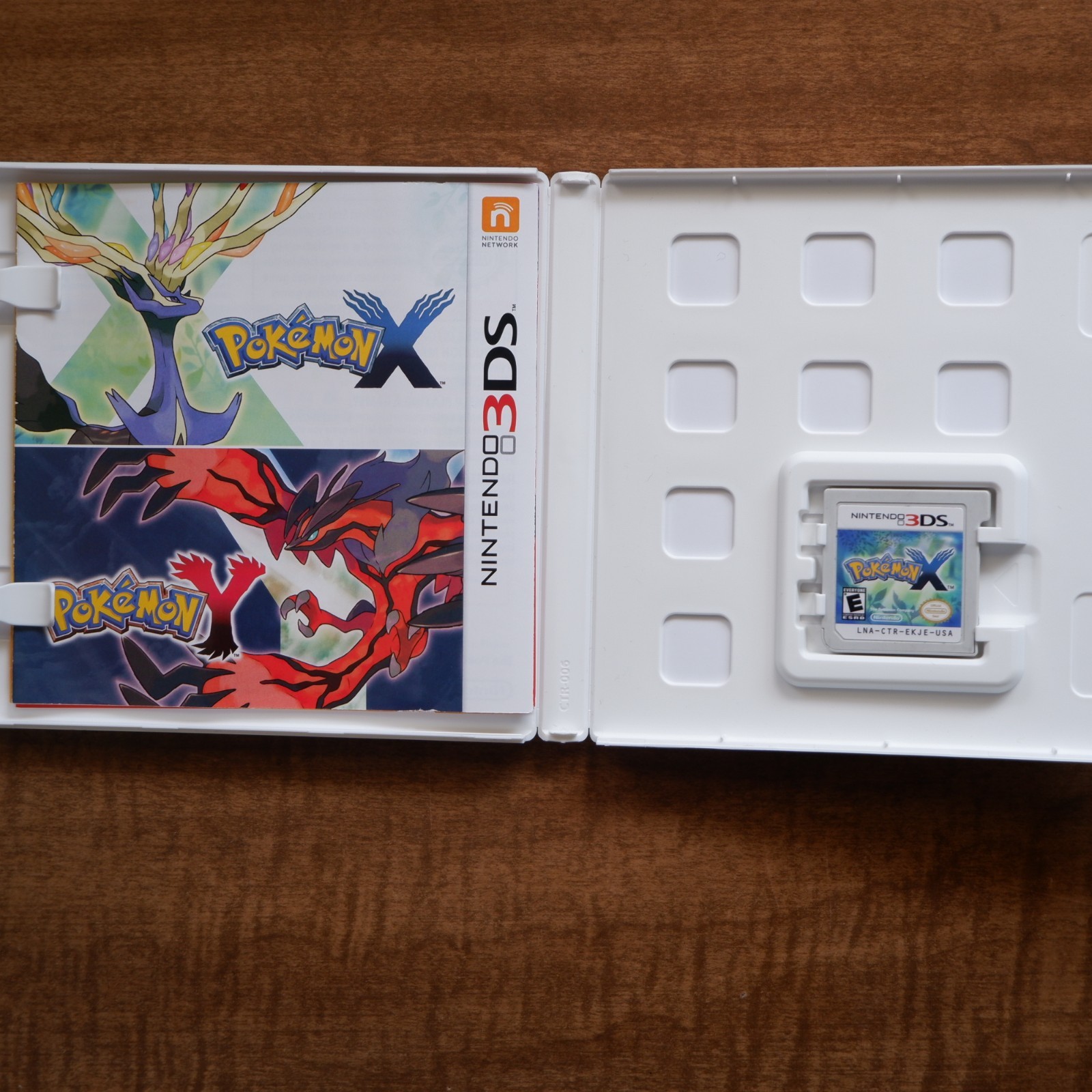 Pokemon X (Nintendo 3DS, 2013) Authentic Complete CIB TESTED