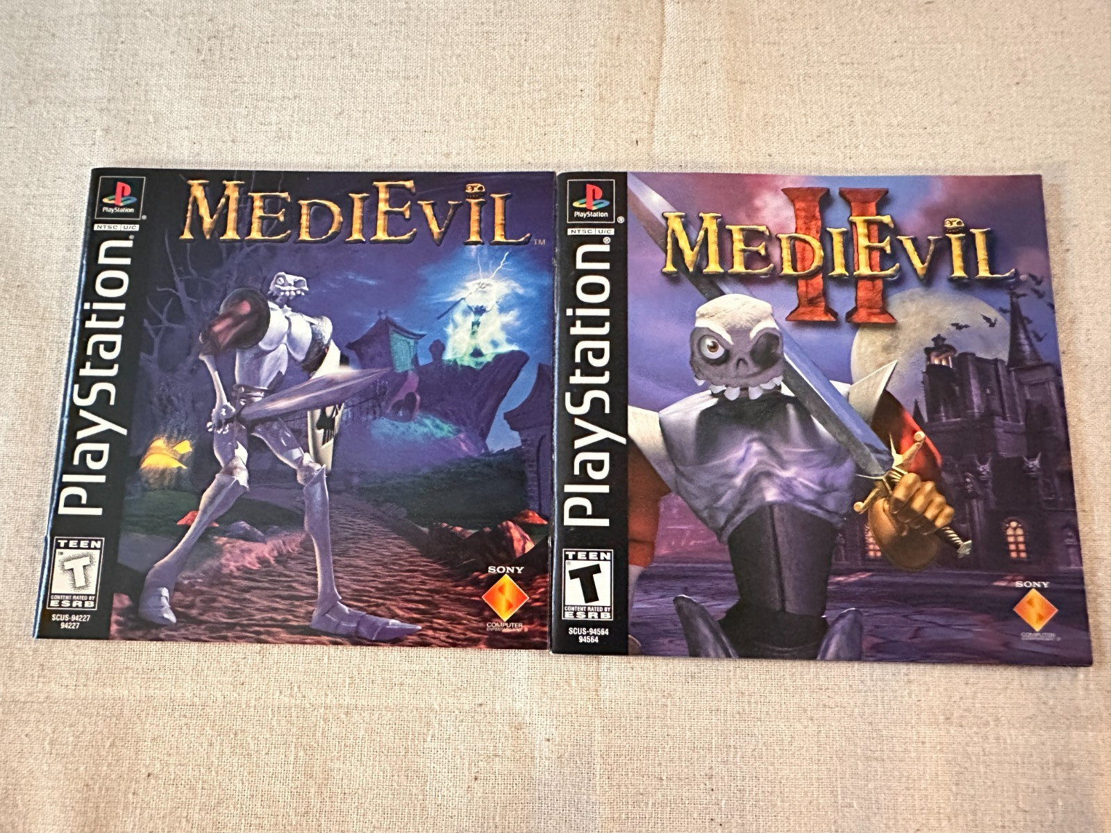 MediEvil & MediEvil II – Sony PlayStation 1 – w/game manuals – awesome find!