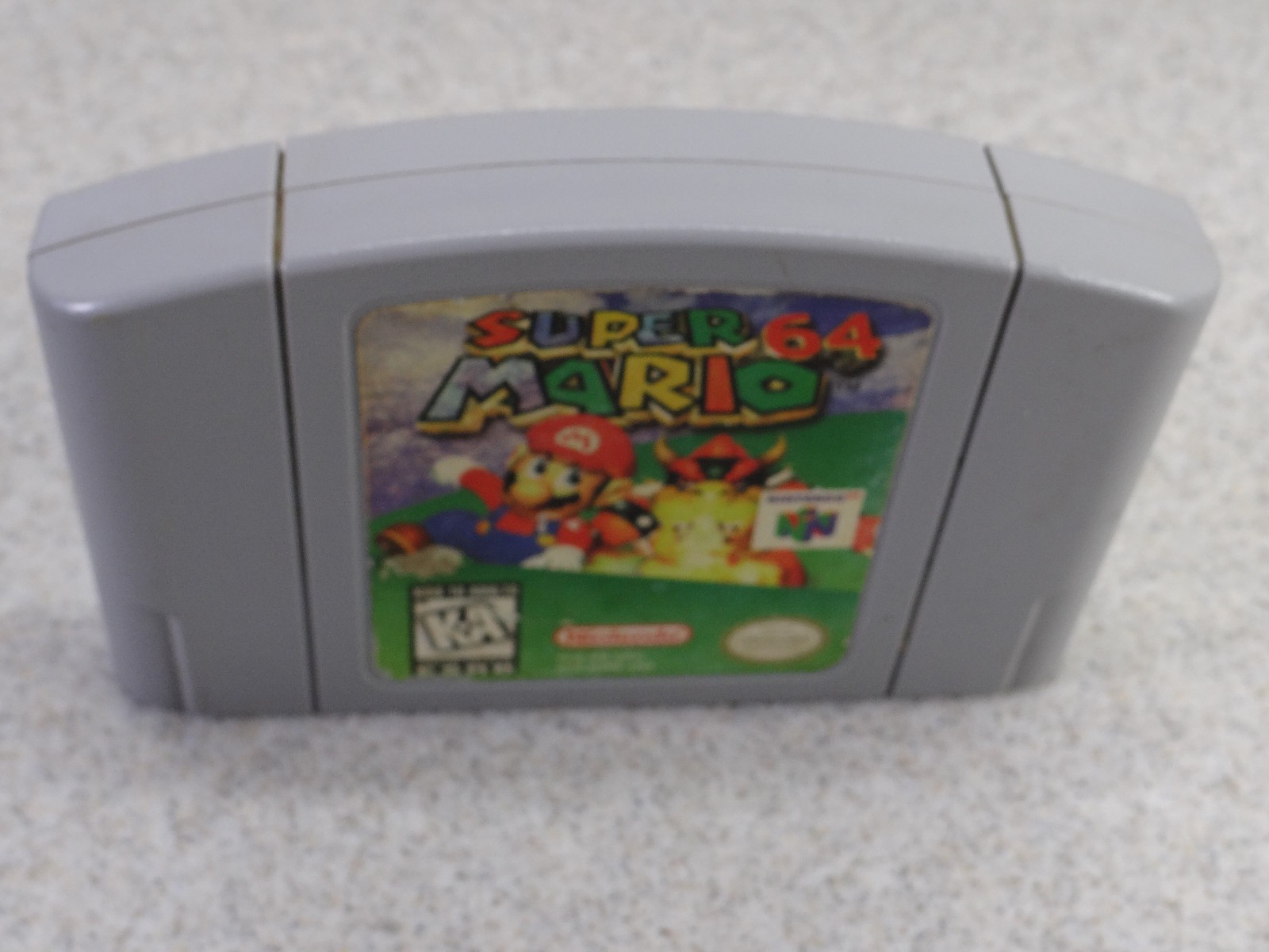 Super Mario 64 – Original and Authentic Nintendo 64 Game