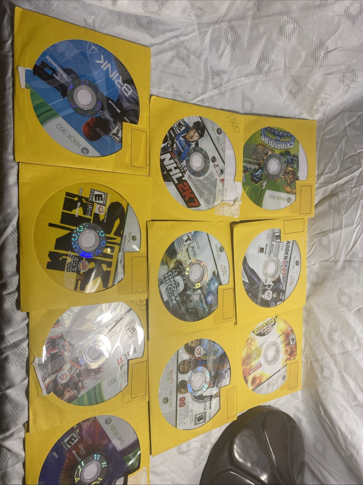 VIDEO GAMES/XBOX/PLAYSTION/WII/UNTESTED/NO CASES 30+ GAMES
