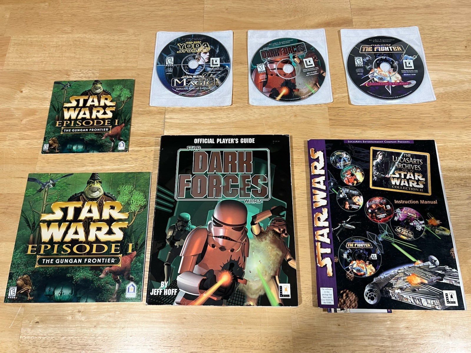 Star Wars 7 PC Games and 2 Official Player’s Guides. Read Description.
