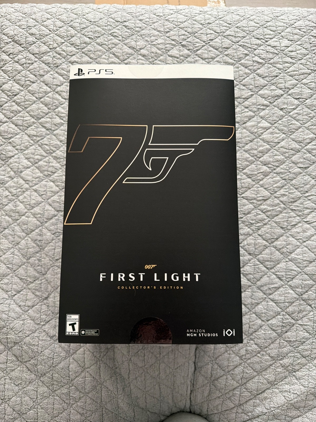 007: First Light Collector’s Edition PLAYSTATION FREE SHIPPING