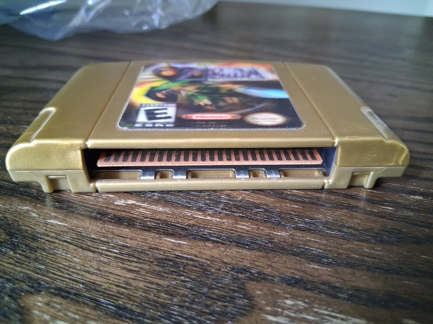 The Legend of Zelda Majora’ s Mask N64 Collector’s Edition CIB Gold Holo Cart