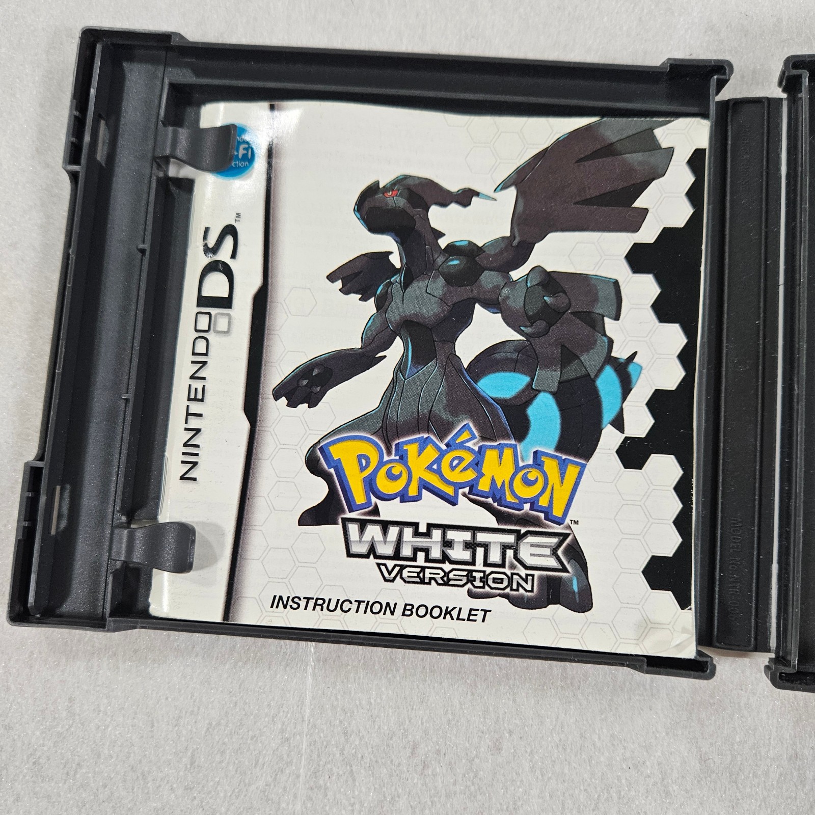 Pokemon White Version (Nintendo DS, 2011)
