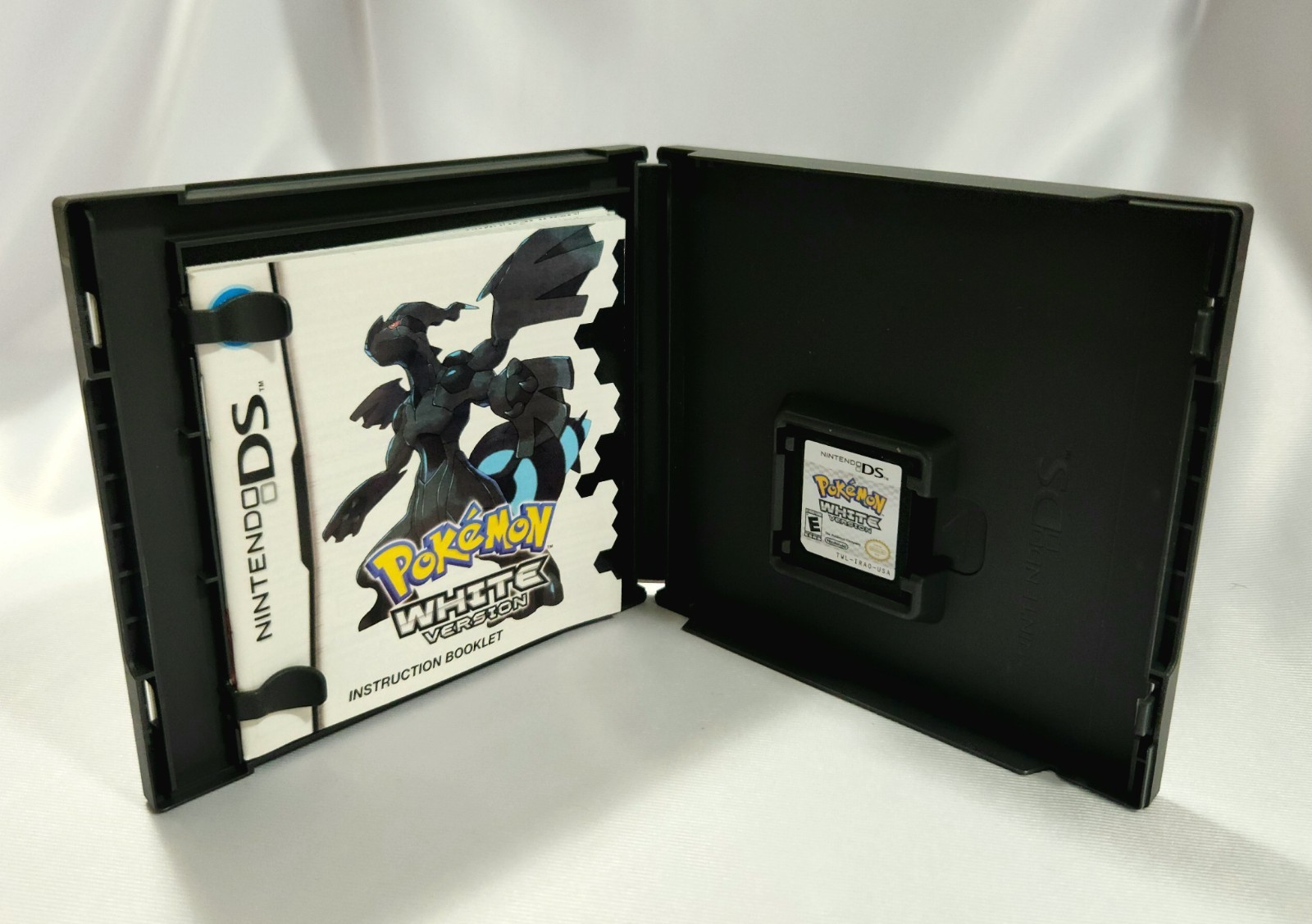Pokemon White Version Nintendo DS 2011 Authentic CIB Tested Excellent 1st Print