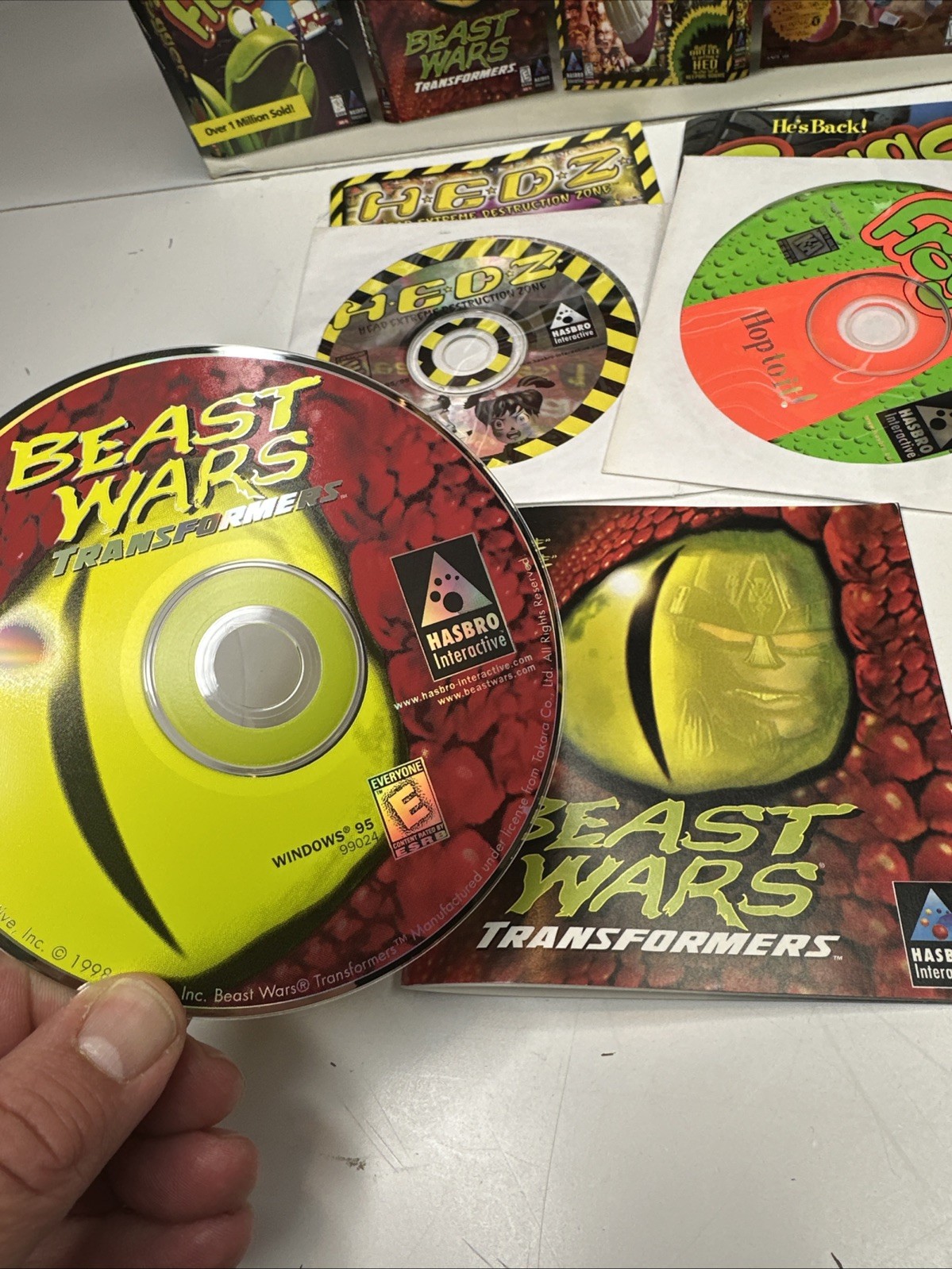 Hasbro Interactive Action PC Game 4 Pack Frogger Hedz Worms 2 Beast Wars Oop ‘99