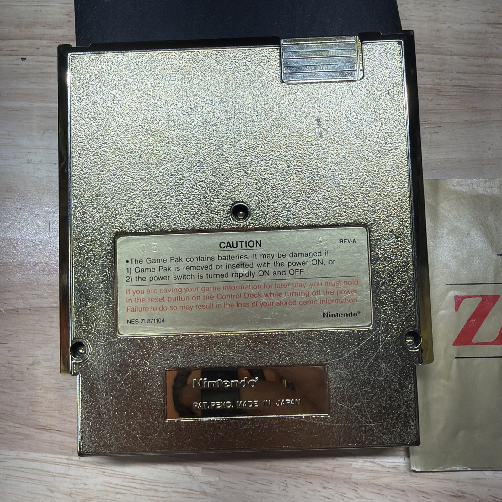 Nintendo The Legend of Zelda – NES Gold Cartridge with Manuals