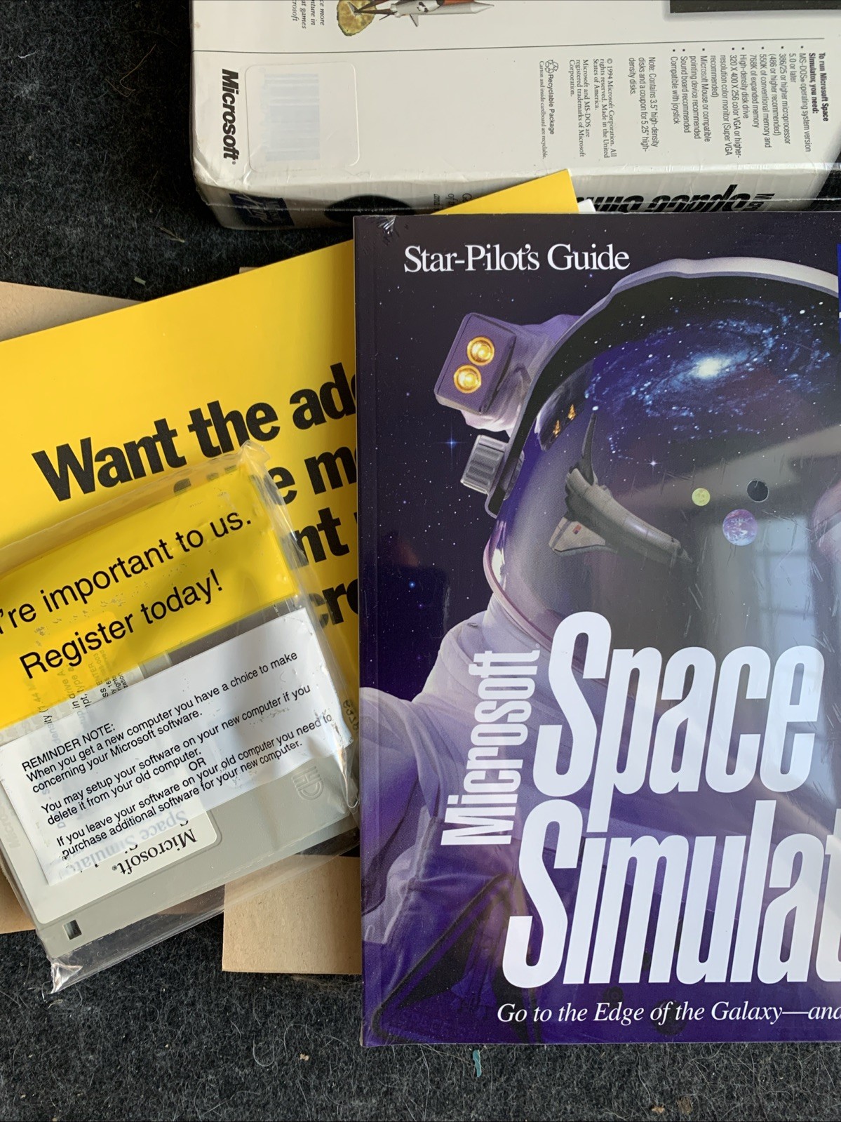 Microsoft Space Simulator PC Game : Floppy Disks : Partial Shrink
