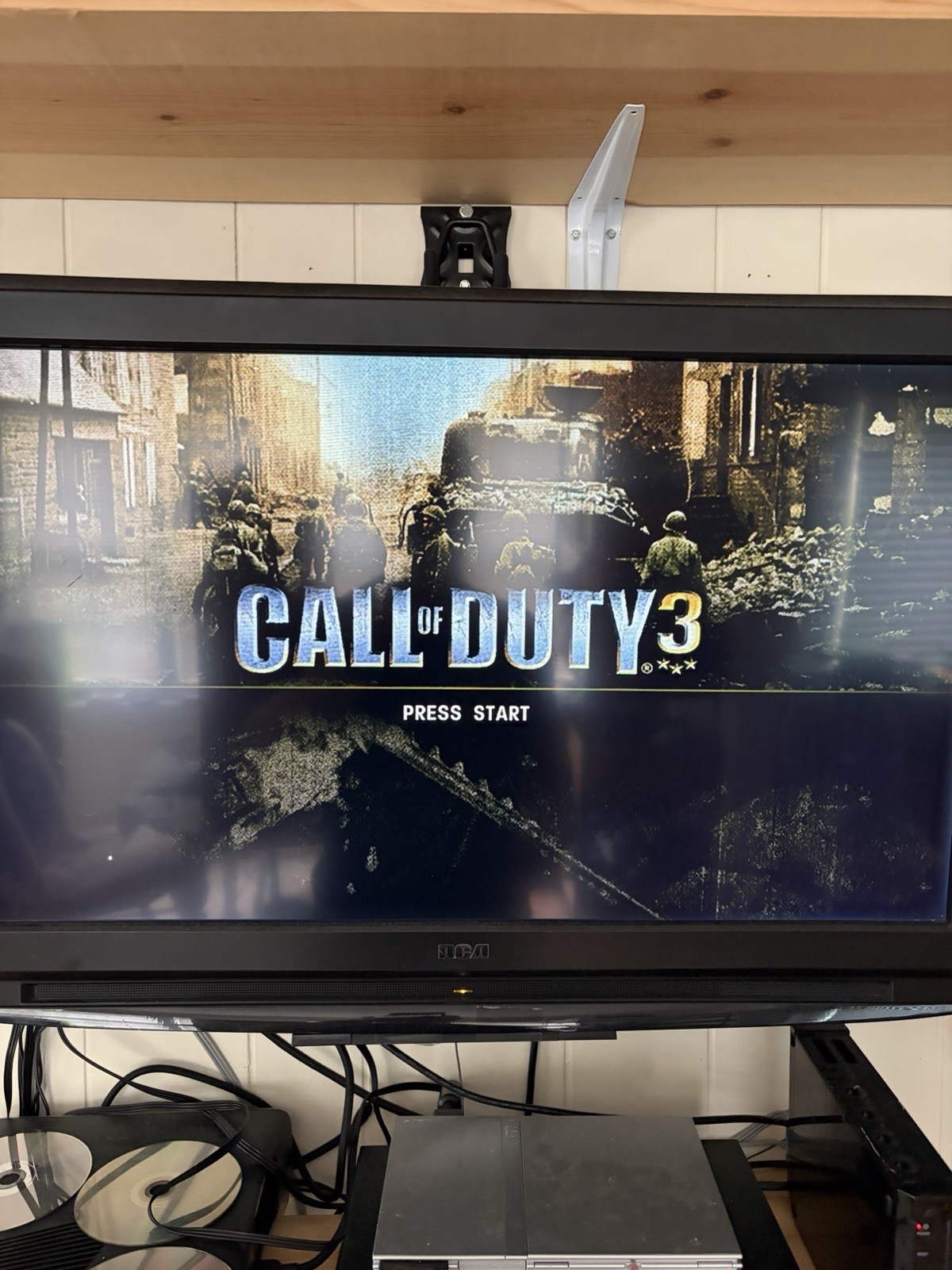 Call of Duty 2, 3 & World At War -The War Collection (Microsoft Xbox 360) Tested