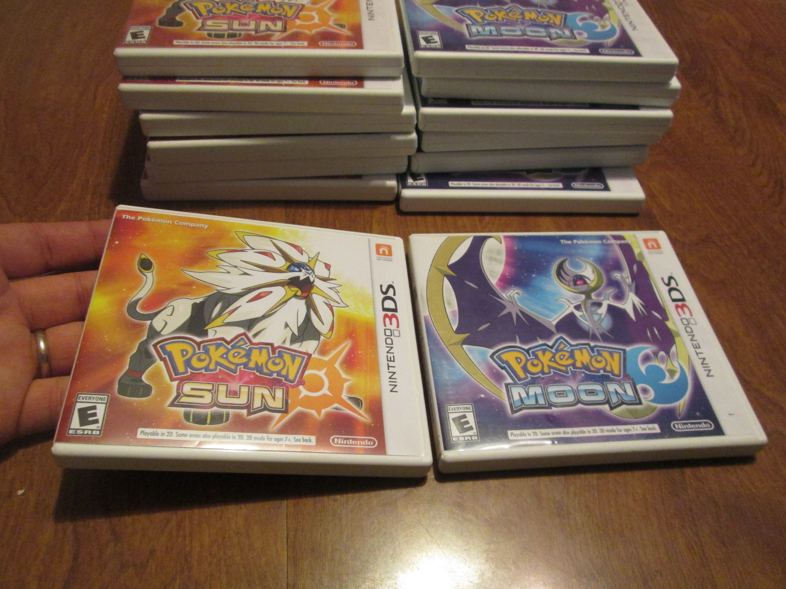 POKEMON MOON & SUN Nintendo 3DS SET COMPLETE WORKS PERFECTLY 2 GAMES AUTHENTIC