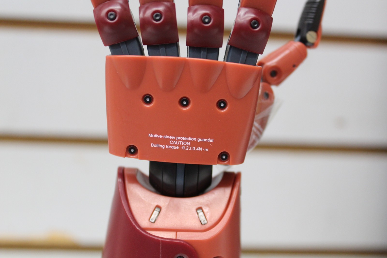 Metal Gear Solid V Phantom Pain Collector’s Edition Bionic Arm Diamond Dogs