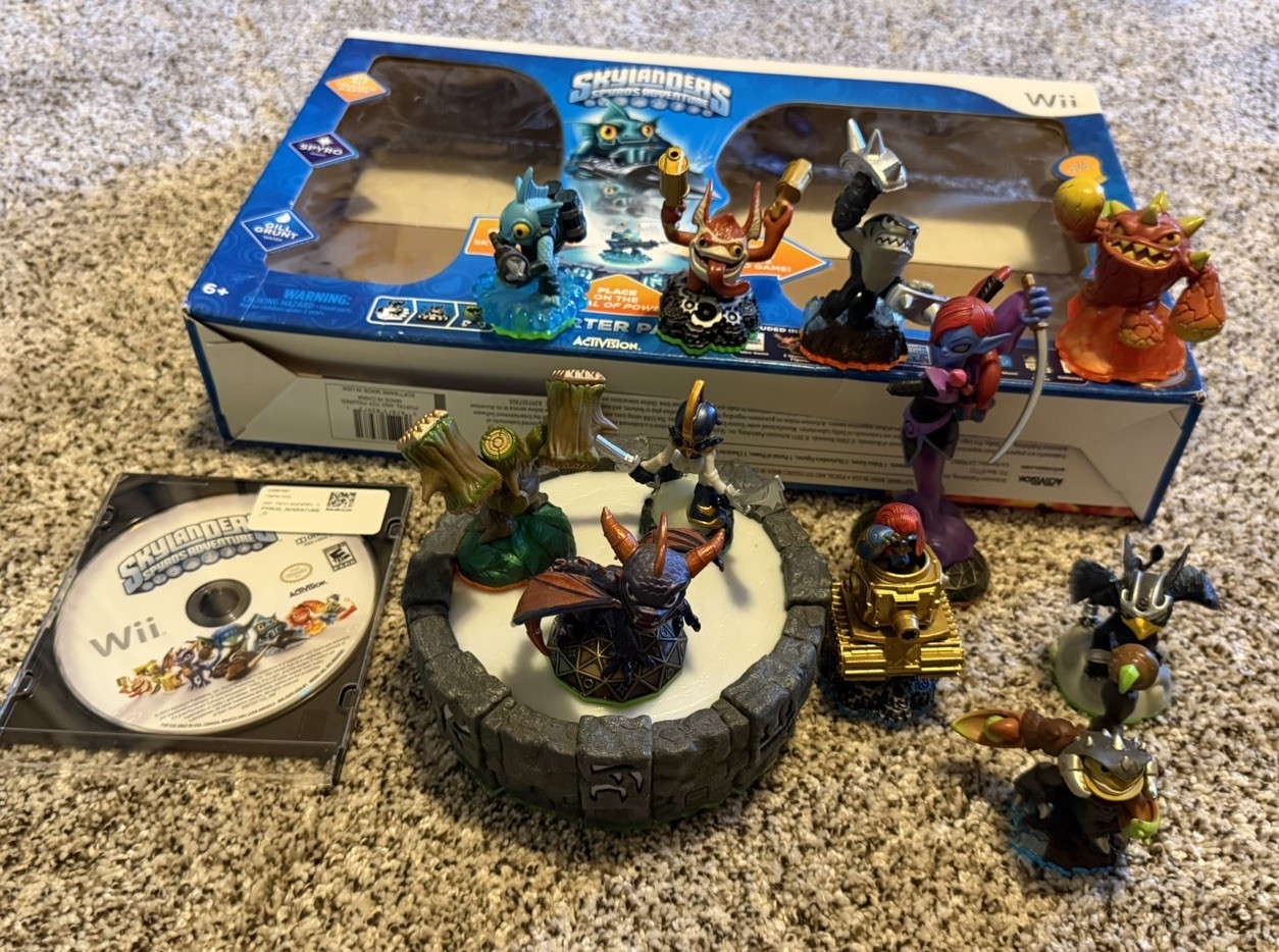 Wii 11 Skylanders Spyro’s Adventure Game