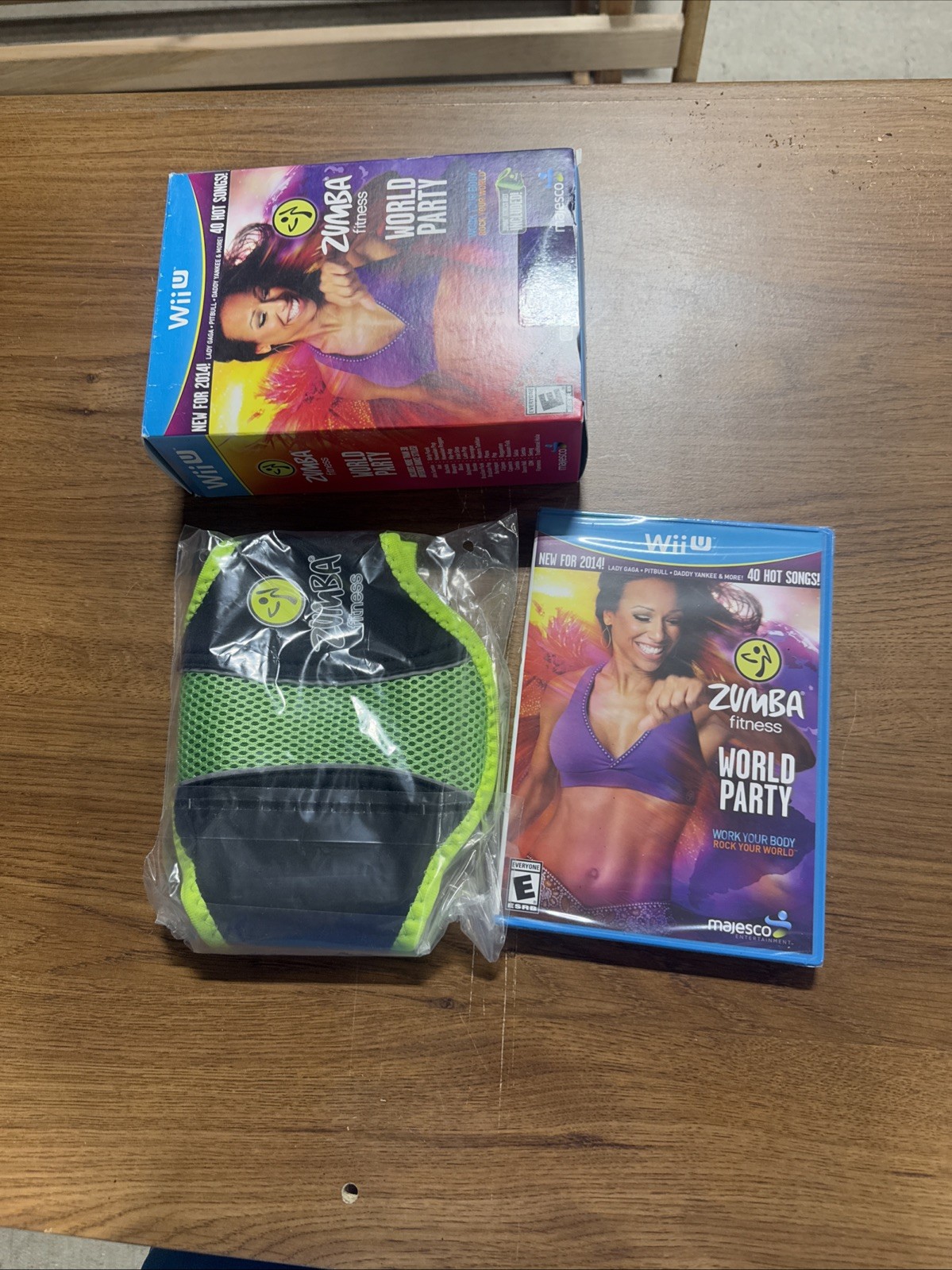 Zumba Fitness World Party (Nintendo Wii U, 2013) SEALED Contents Open Box