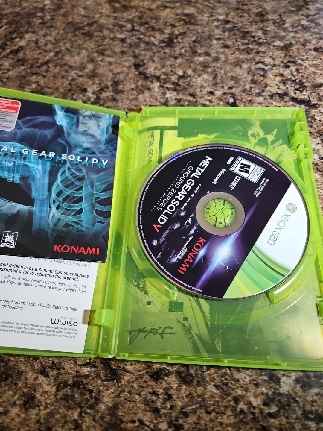 Pro Evolution Soccer 2016 (Microsoft Xbox 360 Game Lot Metal Gear Solid Darkside