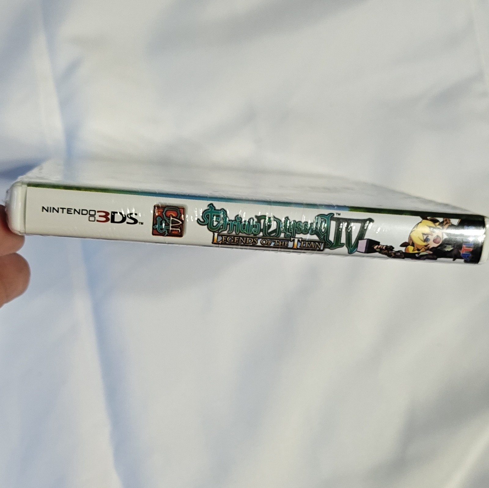 Etrian Odyssey IV: Legends of the Titan Limited Edition Nintendo 3DS CIB